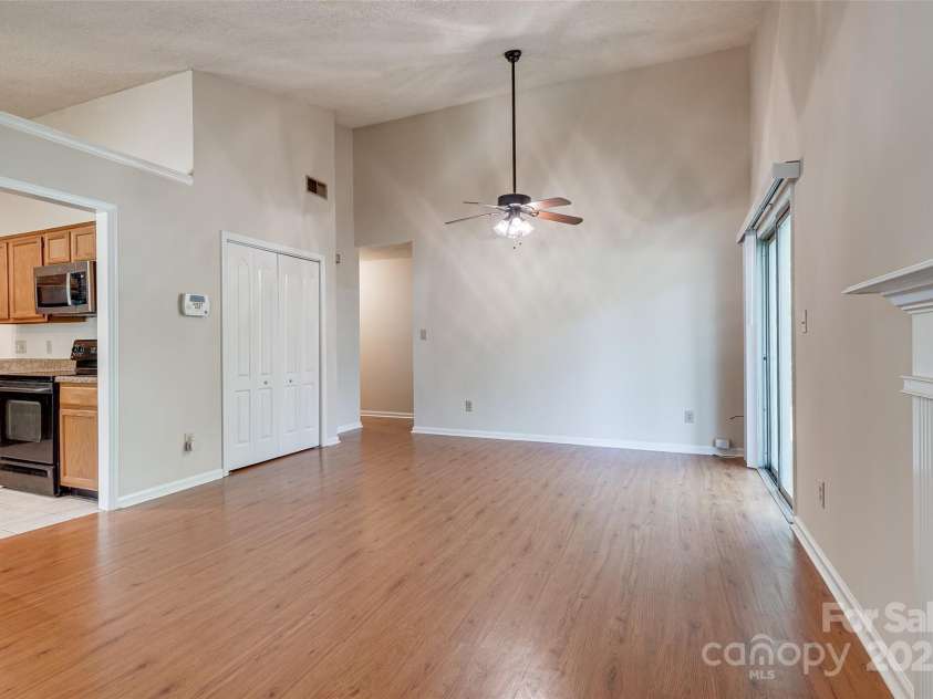 1801 Teddington Drive, Charlotte, NC 28214.  MLS# CAR4271809, YatesRealty ID 22150. 