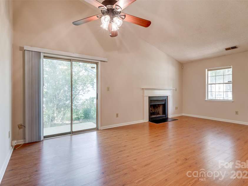 1801 Teddington Drive, Charlotte, NC 28214.  MLS# CAR4271809, YatesRealty ID 22150. 