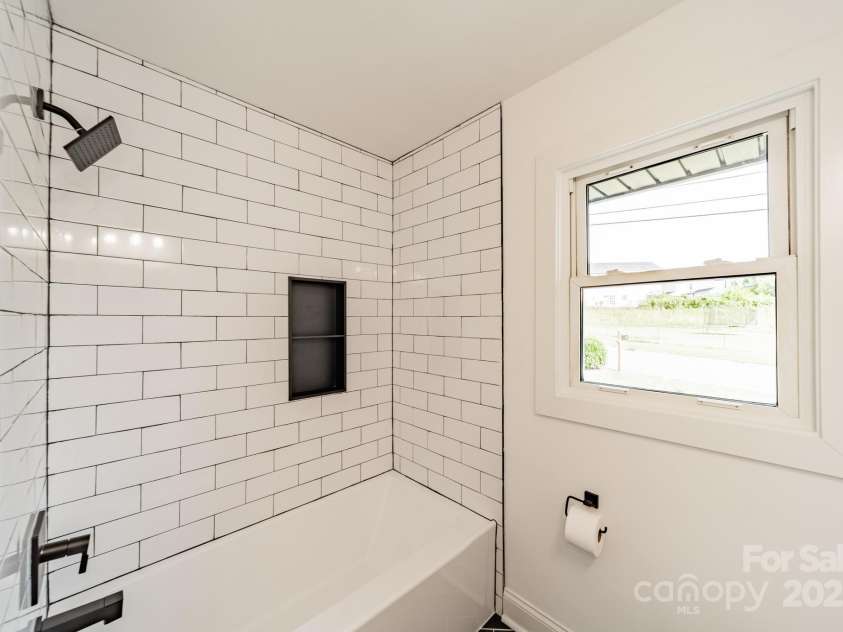 3608 Crestridge Drive, Charlotte, NC 28217.  MLS# CAR4266843, YatesRealty ID 22151. Bathroom Shower