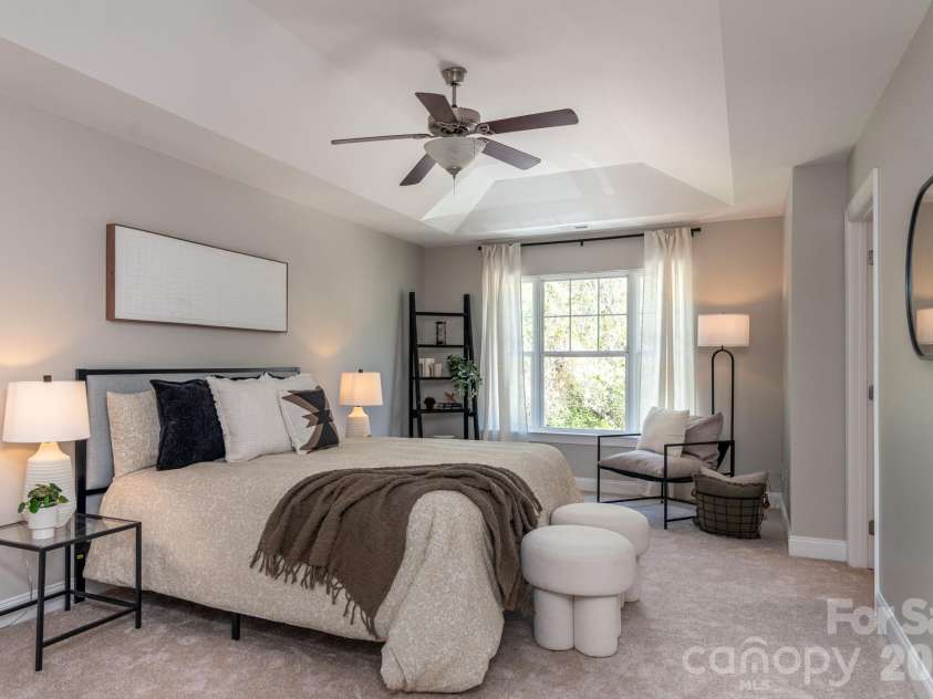 125 Sherman Oaks Lane, Mooresville, NC 28115.  MLS# CAR4366958, YatesRealty ID 22152. 