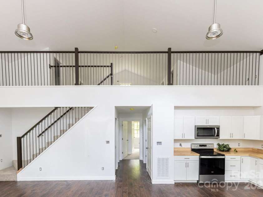 109 Tumblebug Trail Road, Flat Rock, NC 28731.  MLS# CAR4266640, YatesRealty ID 22153. 