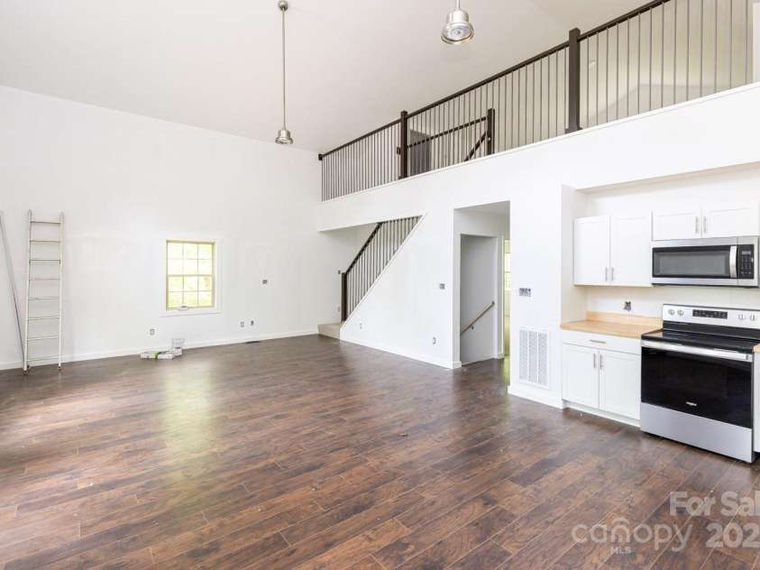 109 Tumblebug Trail Road, Flat Rock, NC 28731.  MLS# CAR4266640, YatesRealty ID 22153. 