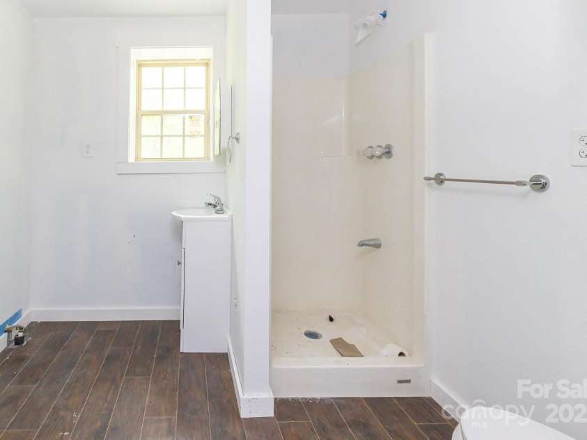 109 Tumblebug Trail Road, Flat Rock, NC 28731.  MLS# CAR4266640, YatesRealty ID 22153. 