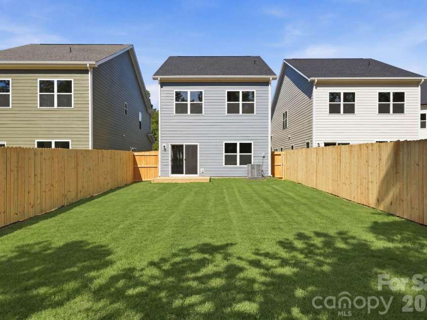 9123 Old Moores Chapel Road, Charlotte, NC 28214.  MLS# CAR4382207, YatesRealty ID 22153. 