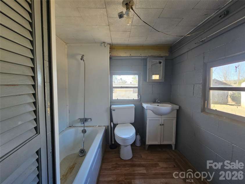 126 Susan Road, Casar, NC 28020.  MLS# CAR4362520, YatesRealty ID 22154. 