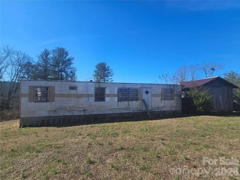 126 Susan Road, Casar, NC 28020.  MLS# CAR4362520, YatesRealty ID 22154. 