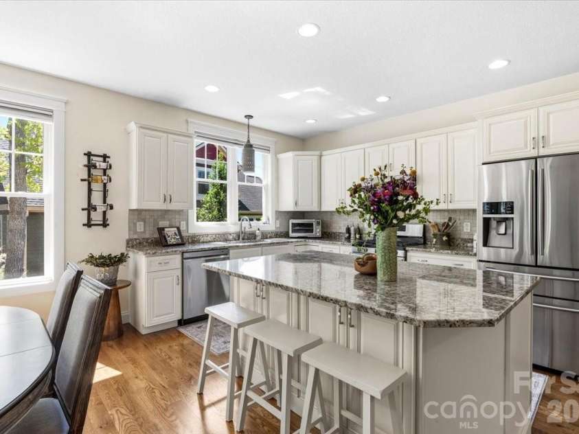15 Quail Hollow Drive, Arden, NC 28704.  MLS# CAR4372474, YatesRealty ID 22155. 