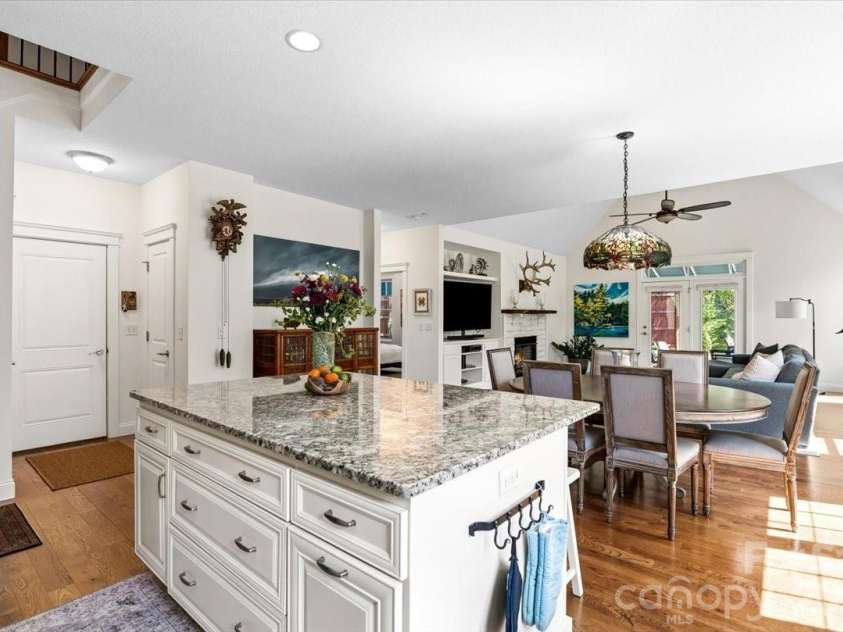 15 Quail Hollow Drive, Arden, NC 28704.  MLS# CAR4372474, YatesRealty ID 22155. 