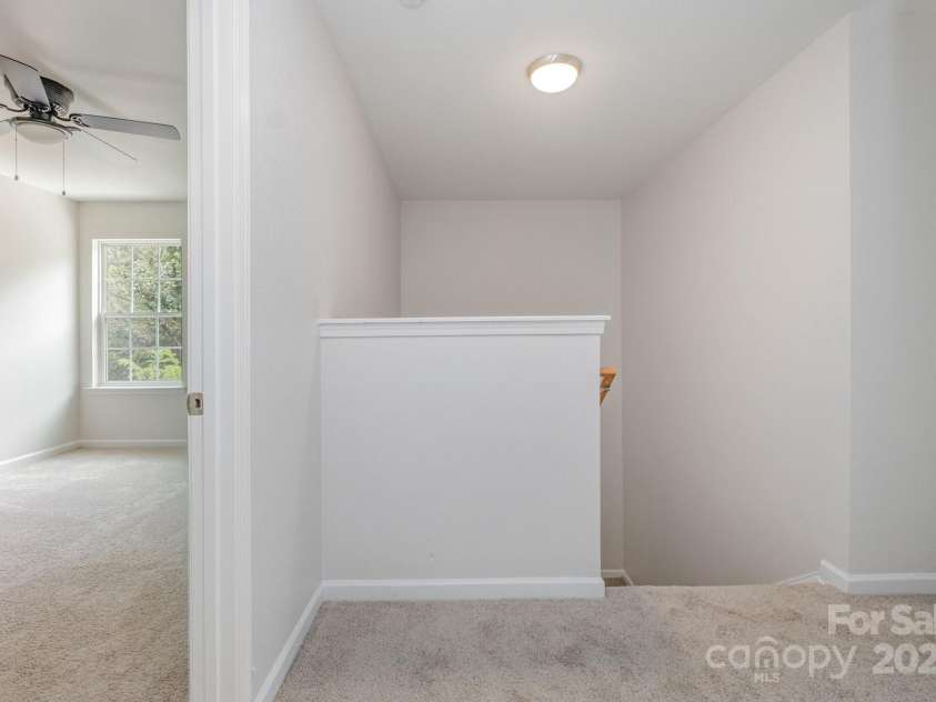 9718 Eagle Feathers Drive, Charlotte, NC 28214.  MLS# CAR4287623, YatesRealty ID 22156. 