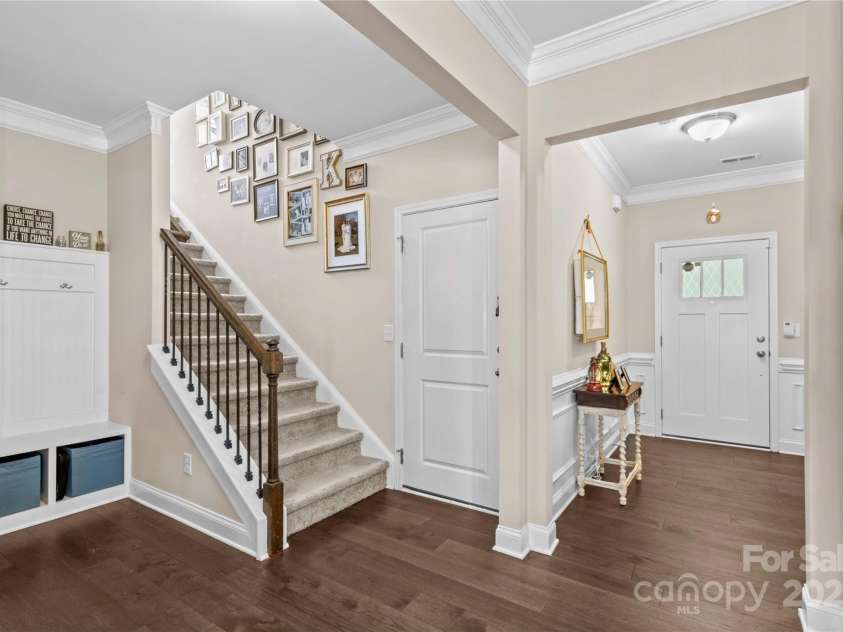 3835 Norman View Drive, Sherrills Ford, NC 28673.  MLS# CAR4274755, YatesRealty ID 22157. 