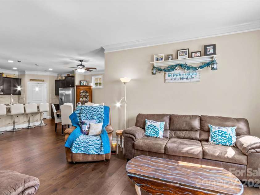 3835 Norman View Drive, Sherrills Ford, NC 28673.  MLS# CAR4274755, YatesRealty ID 22157. 