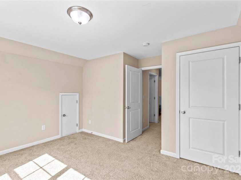 3835 Norman View Drive, Sherrills Ford, NC 28673.  MLS# CAR4274755, YatesRealty ID 22157. 