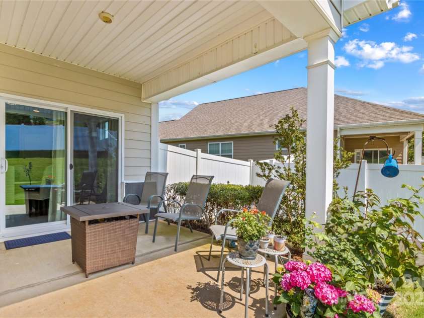3835 Norman View Drive, Sherrills Ford, NC 28673.  MLS# CAR4274755, YatesRealty ID 22157. 