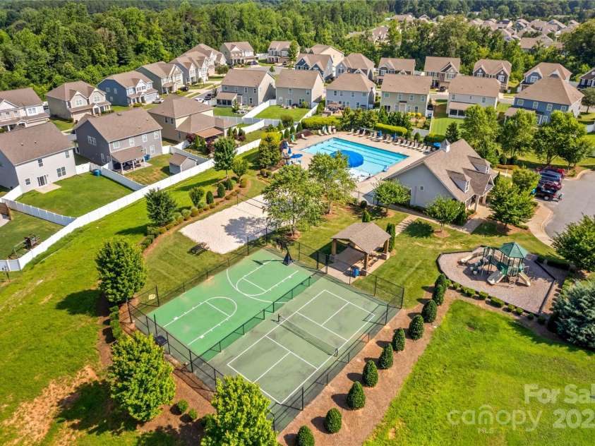 3835 Norman View Drive, Sherrills Ford, NC 28673.  MLS# CAR4274755, YatesRealty ID 22157. 