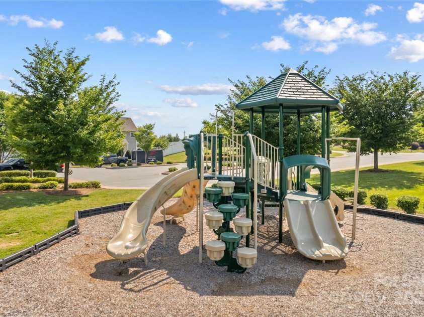 3835 Norman View Drive, Sherrills Ford, NC 28673.  MLS# CAR4274755, YatesRealty ID 22157. 