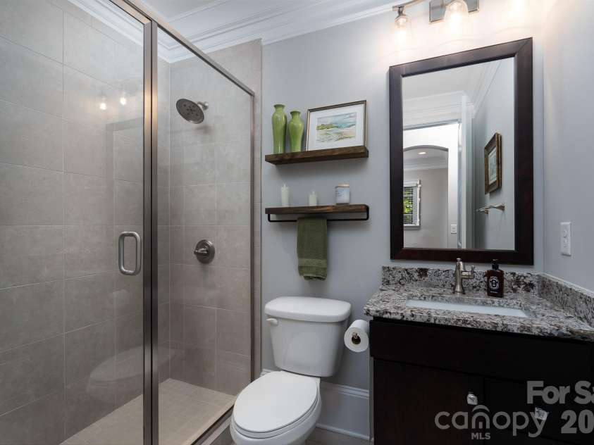 5041 Vernet Lane, Charlotte, NC 28210.  MLS# CAR4300927, YatesRealty ID 22157. 