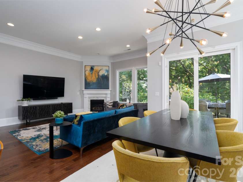5041 Vernet Lane, Charlotte, NC 28210.  MLS# CAR4300927, YatesRealty ID 22157. 