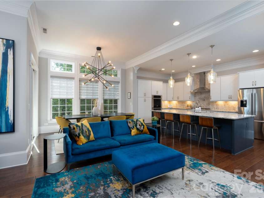 5041 Vernet Lane, Charlotte, NC 28210.  MLS# CAR4300927, YatesRealty ID 22157. 