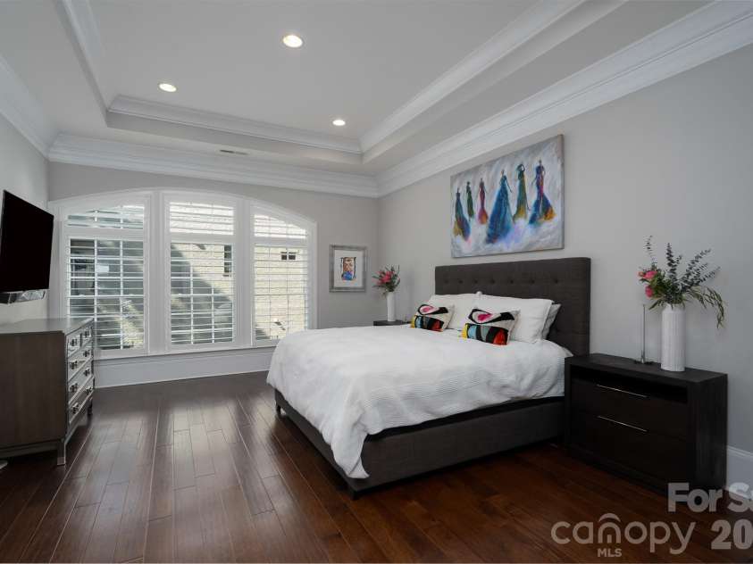 5041 Vernet Lane, Charlotte, NC 28210.  MLS# CAR4300927, YatesRealty ID 22157. 