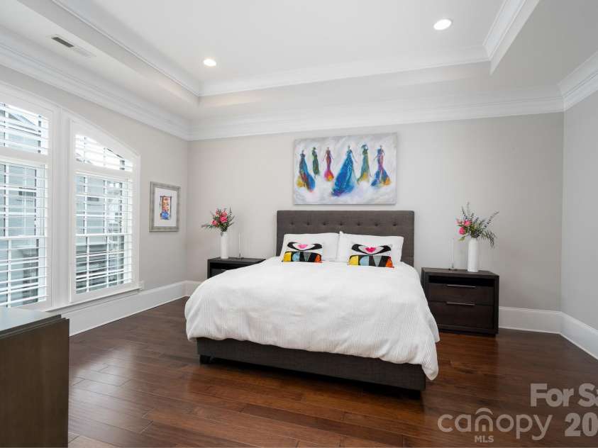 5041 Vernet Lane, Charlotte, NC 28210.  MLS# CAR4300927, YatesRealty ID 22157. 