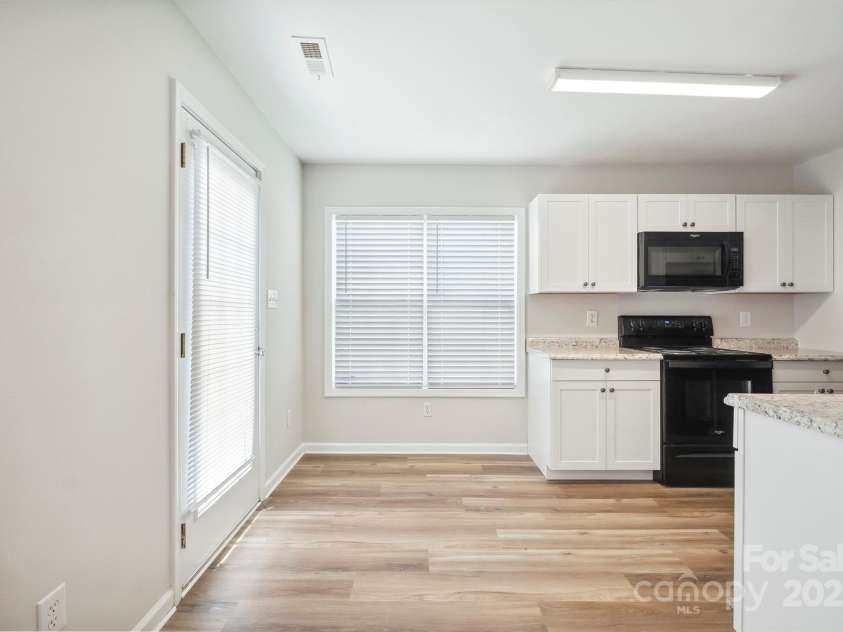 5375 Eneida Sue Drive, Charlotte, NC 28214.  MLS# CAR4273069, YatesRealty ID 22159. 