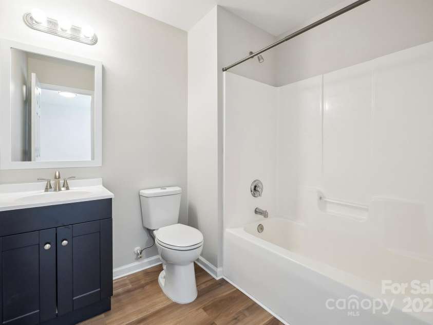 5375 Eneida Sue Drive, Charlotte, NC 28214.  MLS# CAR4273069, YatesRealty ID 22159. 