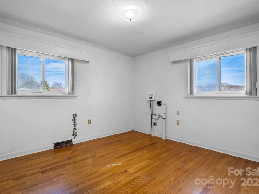 63 Wagner Road, Taylorsville, NC 28681.  MLS# CAR4220675, YatesRealty ID 2216. 2nd bedroom