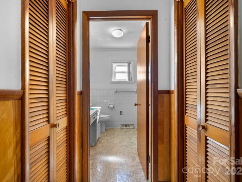 63 Wagner Road, Taylorsville, NC 28681.  MLS# CAR4220675, YatesRealty ID 2216. 