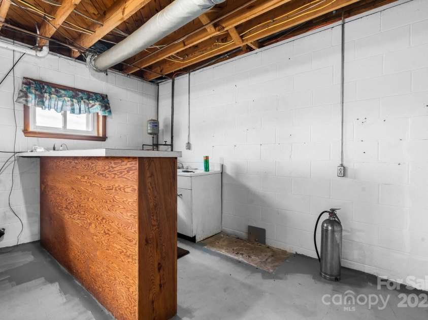 63 Wagner Road, Taylorsville, NC 28681.  MLS# CAR4220675, YatesRealty ID 2216. 