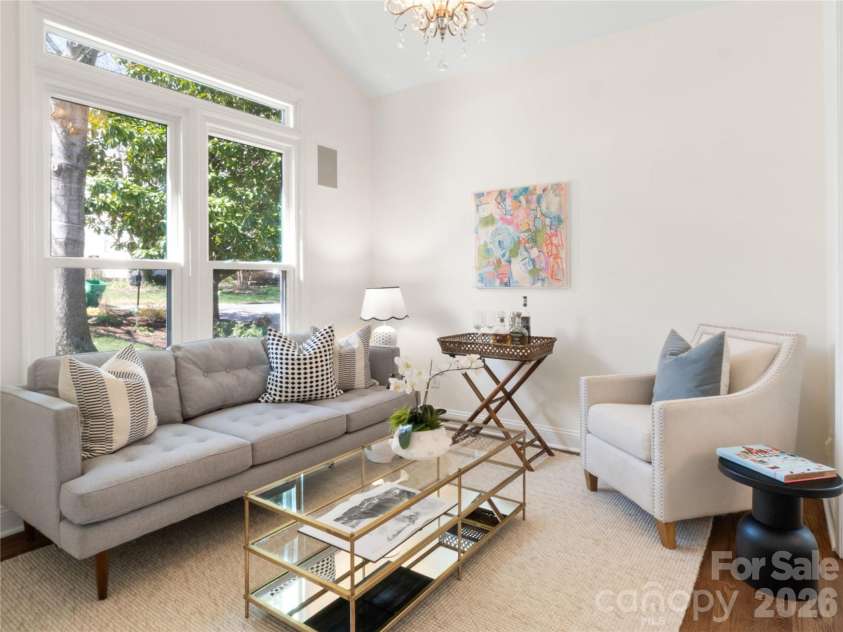 2020 Sablewood Drive, Charlotte, NC 28205.  MLS# CAR4356478, YatesRealty ID 22160. Flex space - Home office, Living, Playroom