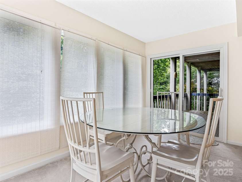 209 Fern Creek Drive, Flat Rock, NC 28731.  MLS# CAR4250558, YatesRealty ID 22160. 