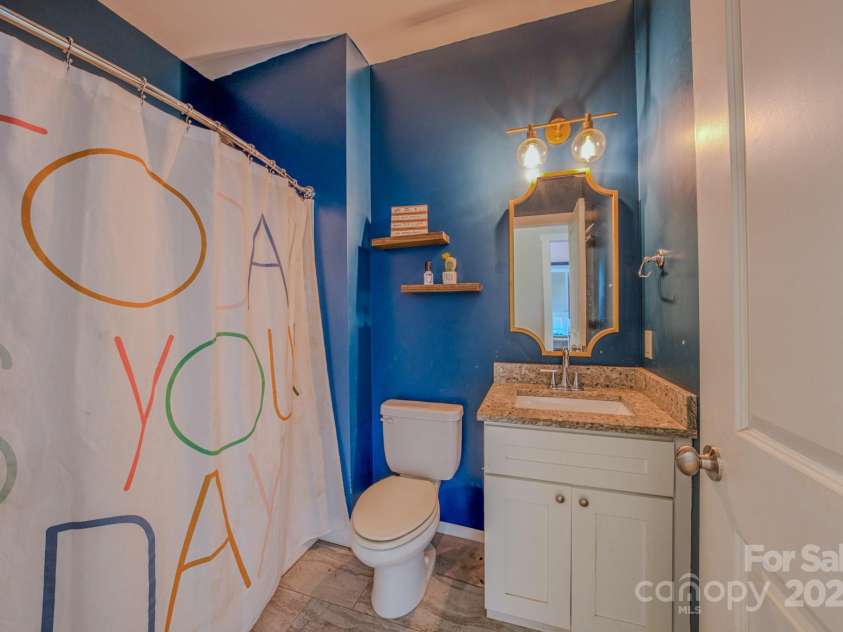 136 Old County Home Road, Asheville, NC 28806.  MLS# CAR4266936, YatesRealty ID 22161. 