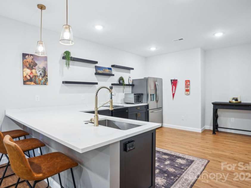 16427 Cozy Cove Road, Charlotte, NC 28278.  MLS# CAR4252546, YatesRealty ID 22162. 