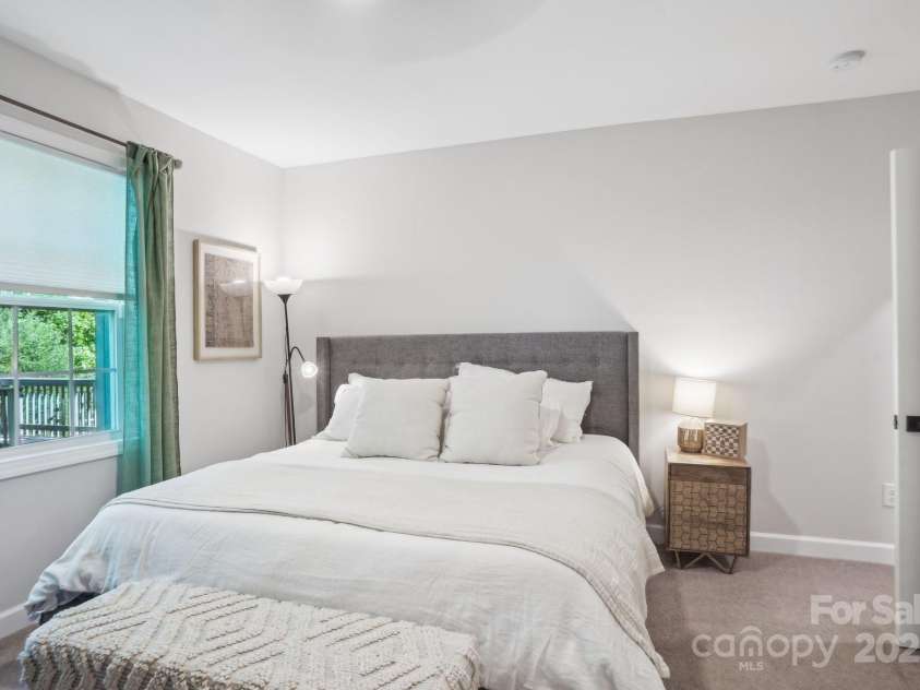 16427 Cozy Cove Road, Charlotte, NC 28278.  MLS# CAR4252546, YatesRealty ID 22162. 