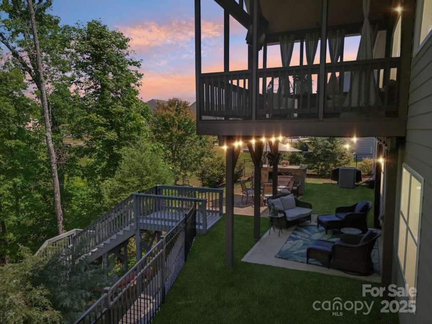 16427 Cozy Cove Road, Charlotte, NC 28278.  MLS# CAR4252546, YatesRealty ID 22162. 