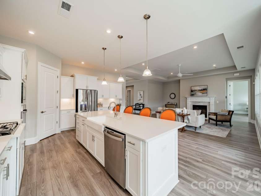1010 Carlyle Lane, Monroe, NC 28110.  MLS# CAR4363863, YatesRealty ID 22163. 