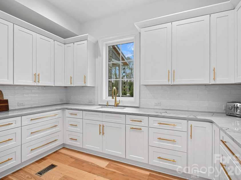 5907 Kiowa Road, Clover, SC 29710.  MLS# CAR4368732, YatesRealty ID 22165. 