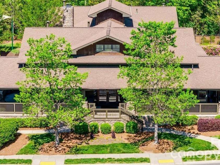 4019 Orchid Way, Tega Cay, SC 29708.  MLS# CAR4369824, YatesRealty ID 22166. 