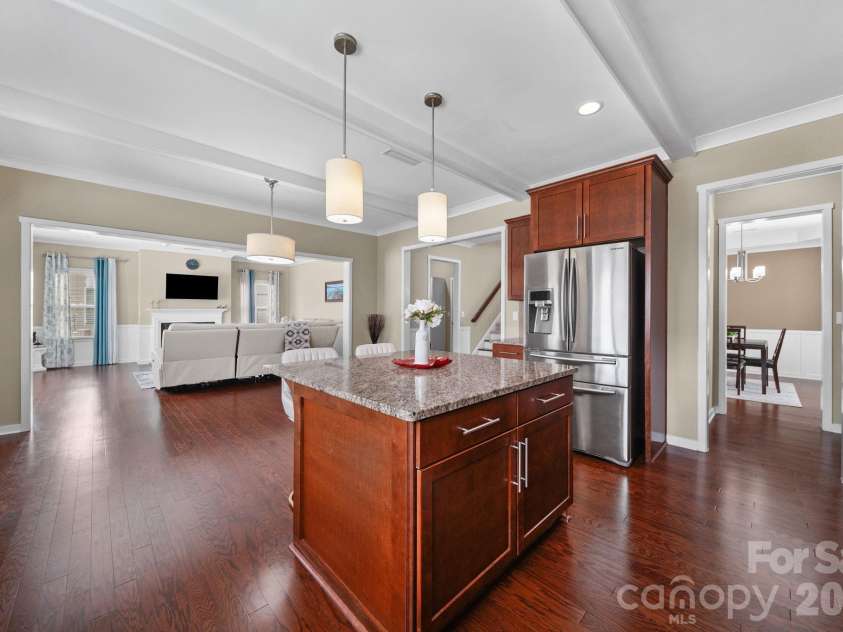 4019 Orchid Way, Tega Cay, SC 29708.  MLS# CAR4369824, YatesRealty ID 22166. Kitchen