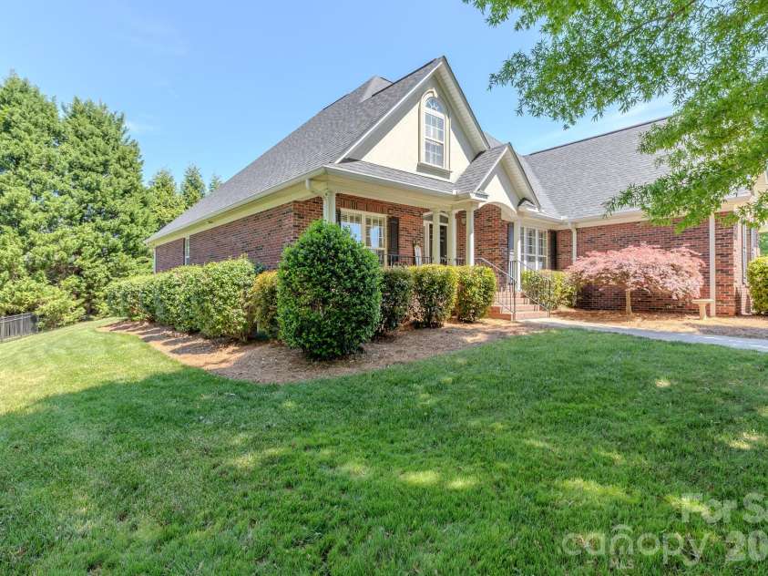 218 Kaitlyn Lane, Kings Mountain, NC 28086.  MLS# CAR4371077, YatesRealty ID 22167. 