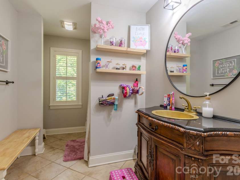 218 Kaitlyn Lane, Kings Mountain, NC 28086.  MLS# CAR4371077, YatesRealty ID 22167. 