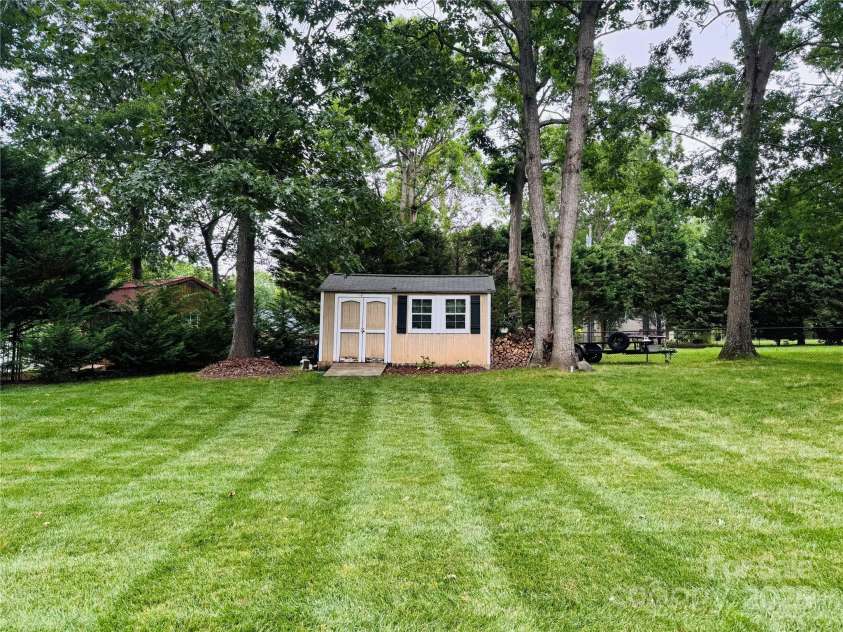 104 Laura Court, Cherryville, NC 28021.  MLS# CAR4265357, YatesRealty ID 22168. 