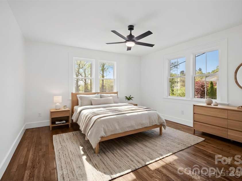 154 Laurel Loop, Asheville, NC 28806.  MLS# CAR4401401, YatesRealty ID 22169. Virtually Staged