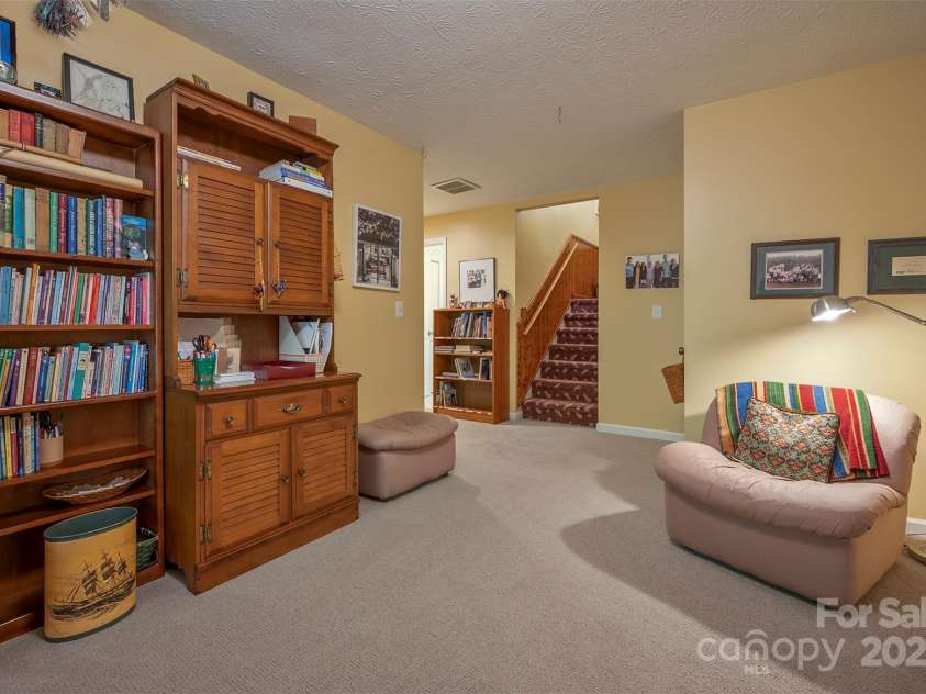 172 Overlook Drive, Flat Rock, NC 28731.  MLS# CAR4224391, YatesRealty ID 2217. Lower-level den