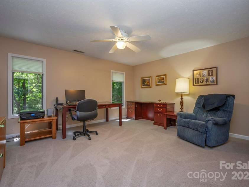 172 Overlook Drive, Flat Rock, NC 28731.  MLS# CAR4224391, YatesRealty ID 2217. Second bedroom