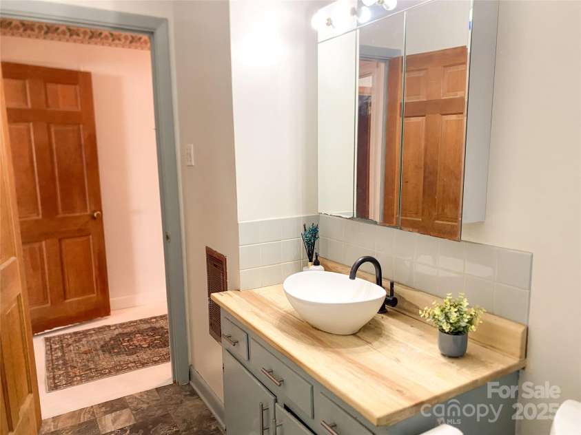 2855 Gheen Road, Salisbury, NC 28147.  MLS# CAR4279320, YatesRealty ID 2217. 