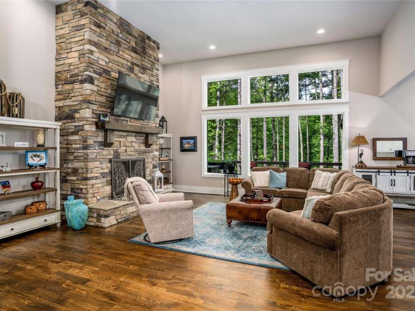 1003 Glory Drive, Morganton, NC 28655.  MLS# CAR4264469, YatesRealty ID 22171. Great Room