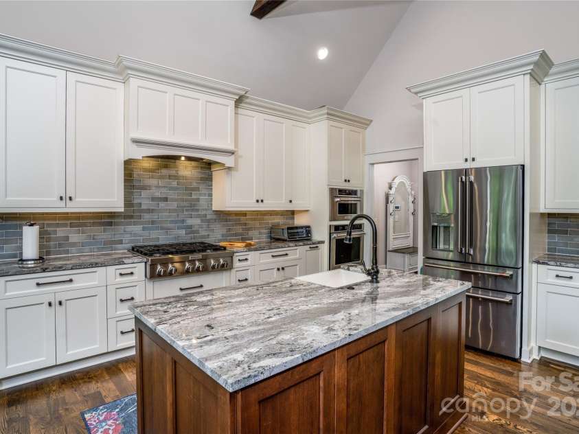 1003 Glory Drive, Morganton, NC 28655.  MLS# CAR4264469, YatesRealty ID 22171. Kitchen