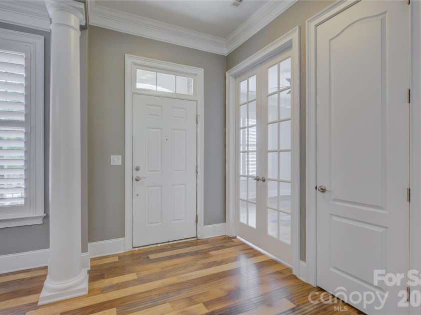 14924 High Bluff Court, Charlotte, NC 28278.  MLS# CAR4361881, YatesRealty ID 22171. 