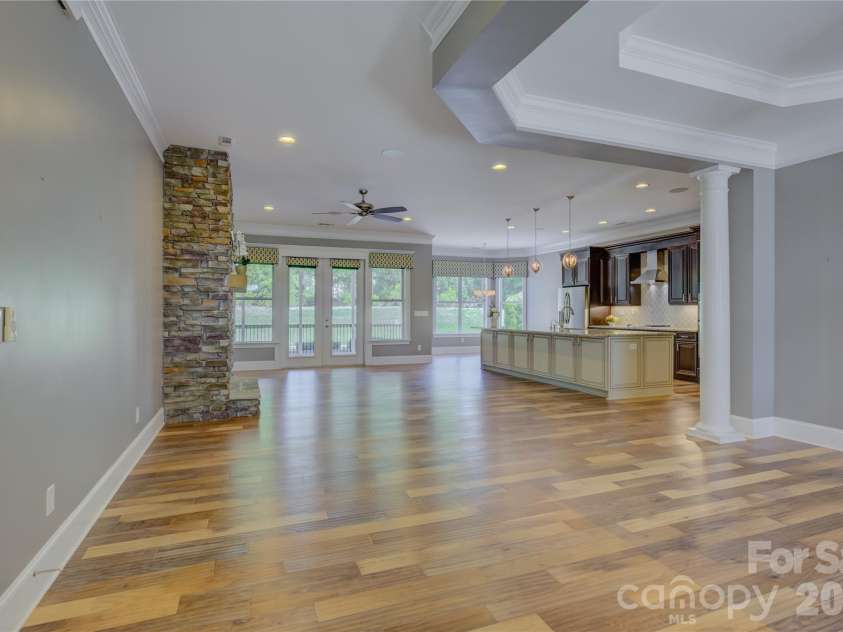 14924 High Bluff Court, Charlotte, NC 28278.  MLS# CAR4361881, YatesRealty ID 22171. 
